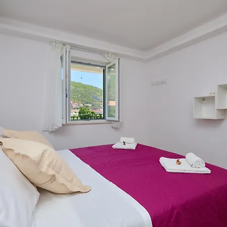 Villa Larum *
