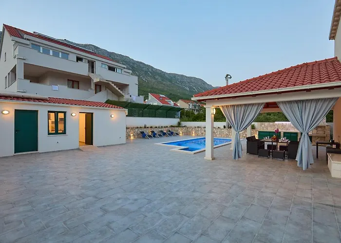 Larum Mokošica