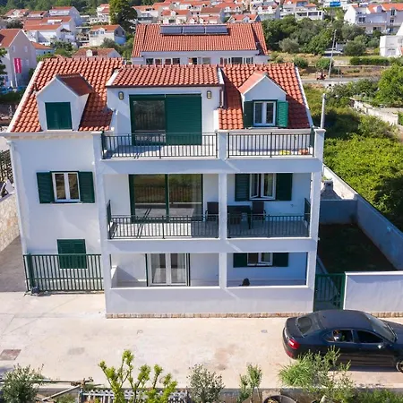 Larum Mokošica